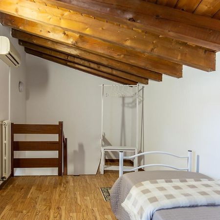 Blu Bed Leilighet Castelnuovo del Garda Eksteriør bilde