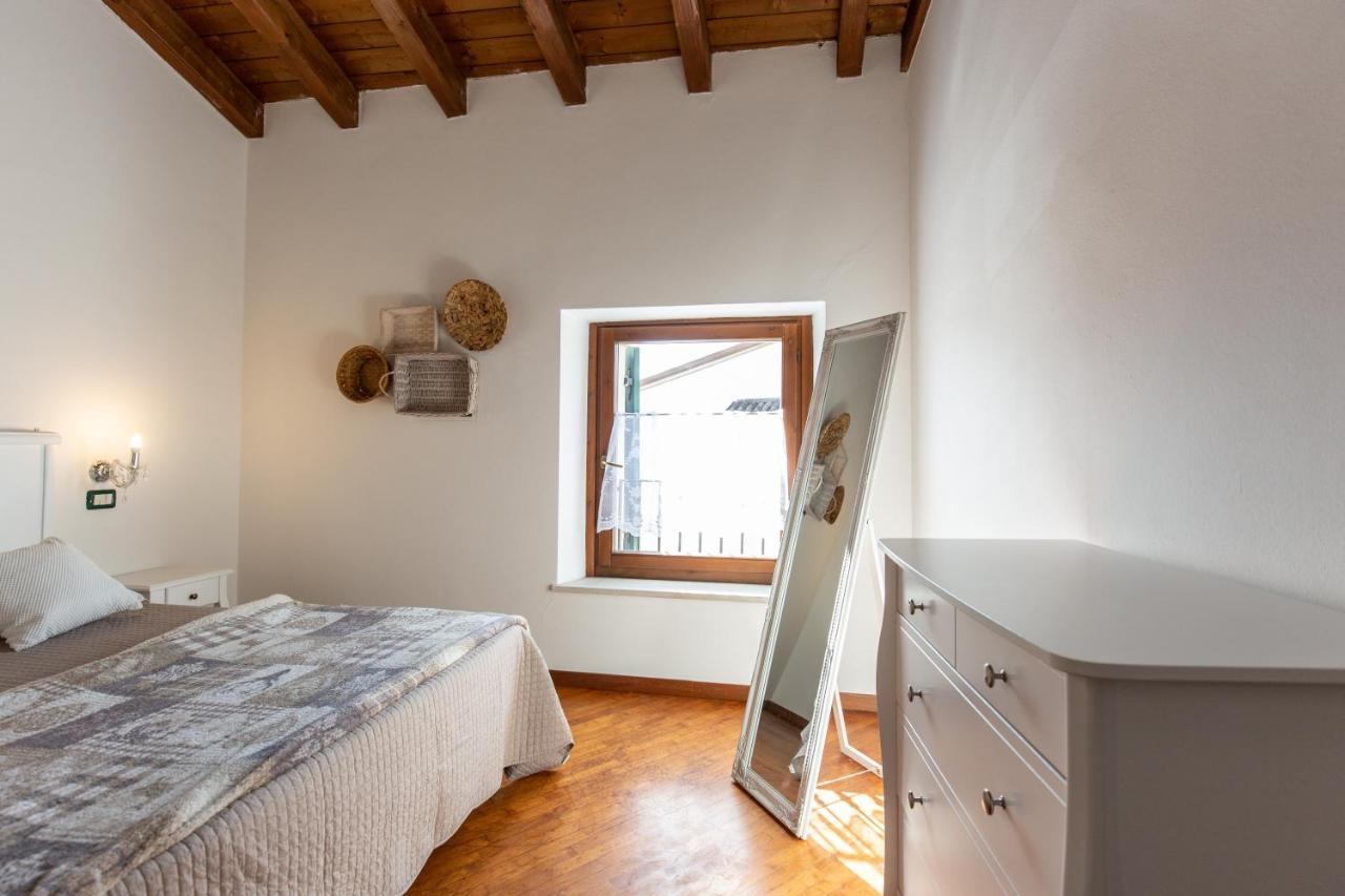 Blu Bed Leilighet Castelnuovo del Garda Eksteriør bilde